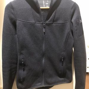 Arc’teryx Covert Women’s Zip Up with hood